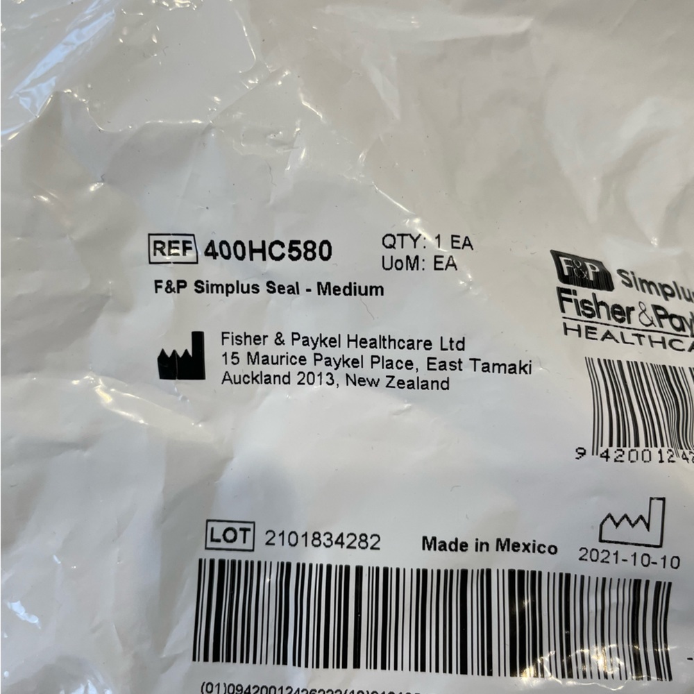 F & P Simplus Seal Medium 400HC580 Clear - Picture 3 of 3